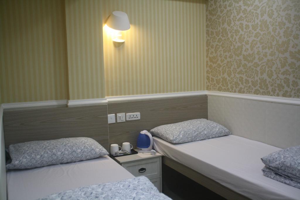 K & B Hostel Hong Kong Room photo