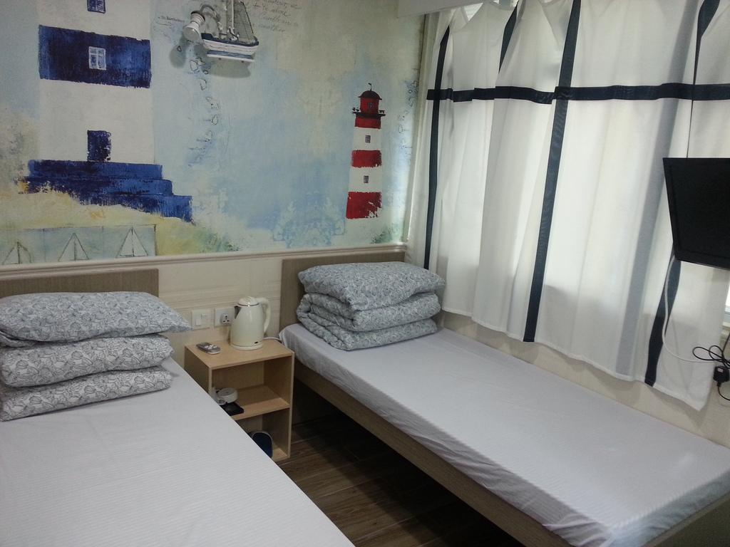 K & B Hostel Hong Kong Room photo