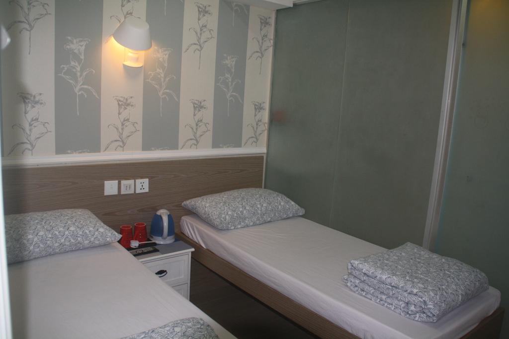 K & B Hostel Hong Kong Room photo